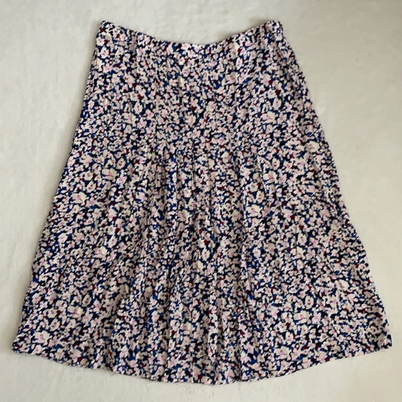 Hobbs London | Flowy Lightweight Pleated Floral Print Midi Skirt Pink Blue (10) - Picture 16 of 16